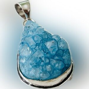 Women's Fashion Blue Crystal Gemstone Pendant & Silverplated Chain Necklace 18"